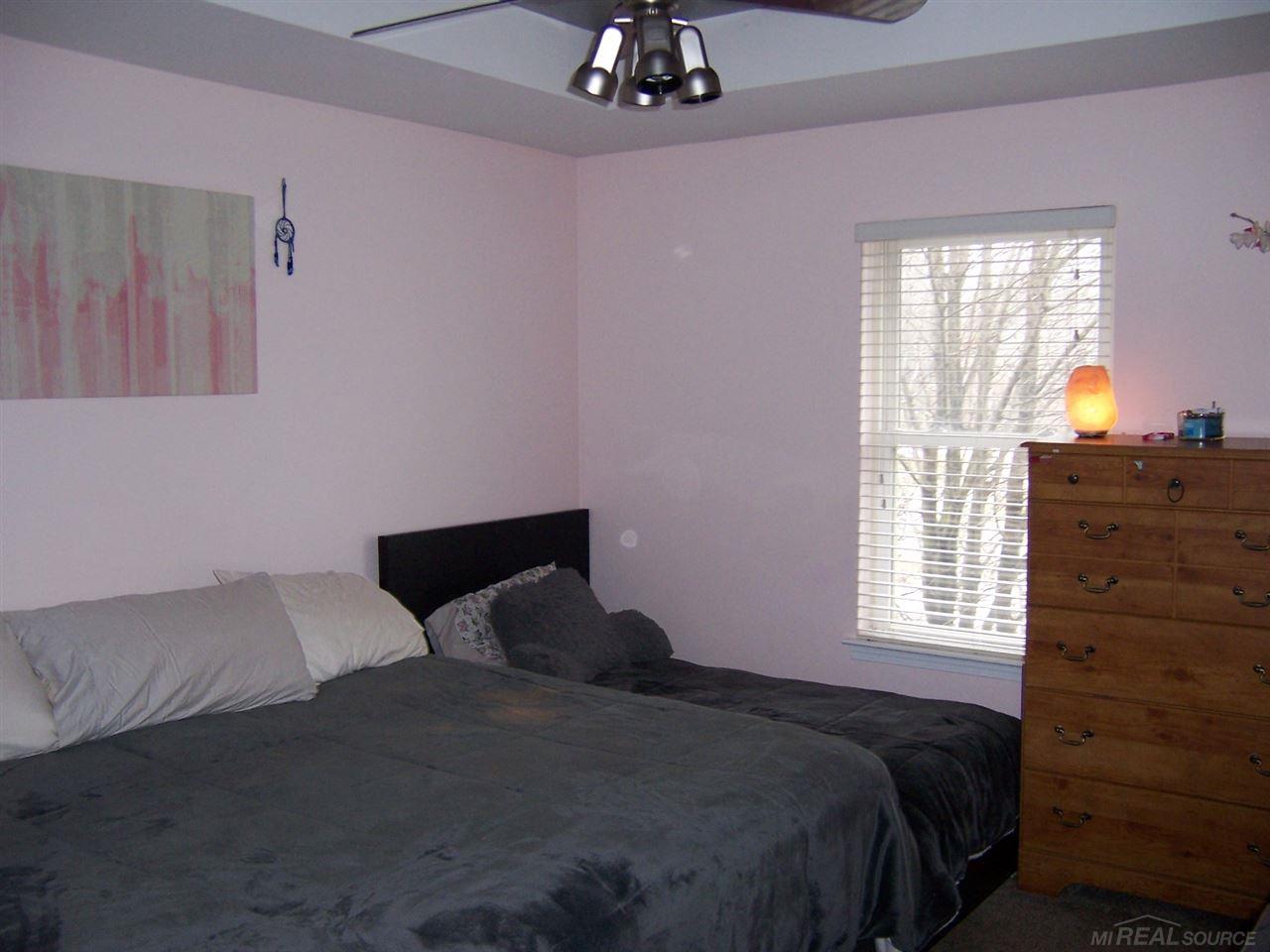 53829 County Line Road New Baltimore, MI 48047 - Photo 16 of 17 50008467-15.JPG