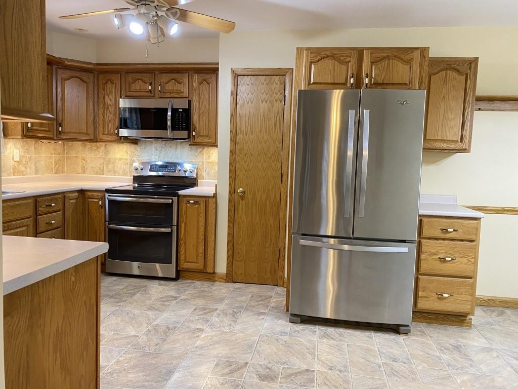 142 Ridge Avenue Beaver Falls, PA 15010 - Photo 7 of 25 Gallery Image 7