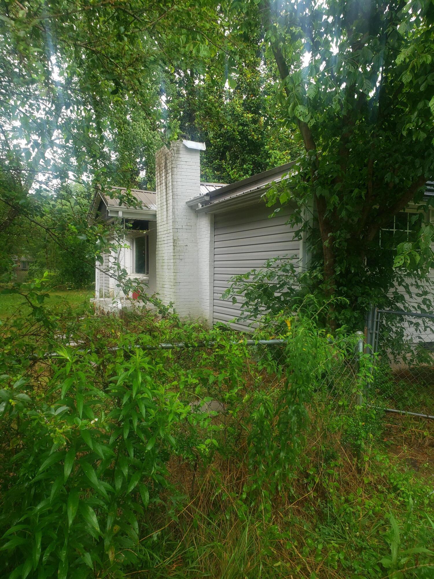 137 Bronco Road LaFayette, GA 30728 - Photo 9 of 29 20220703_150057