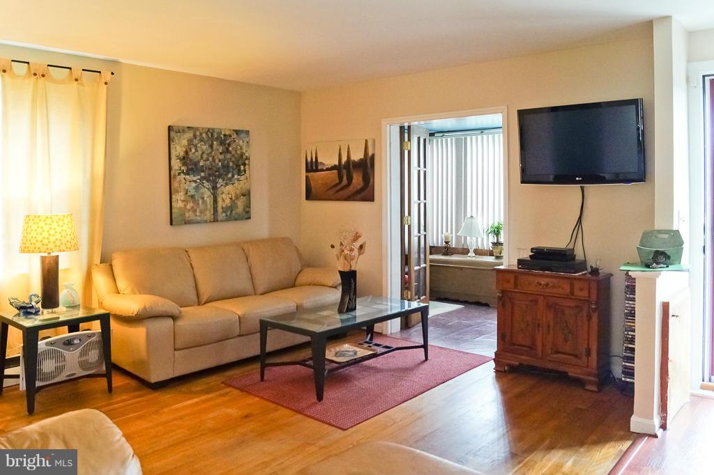 3816 Rexmere Road Baltimore, MD 21218 - Photo 2 of 17 Living Room