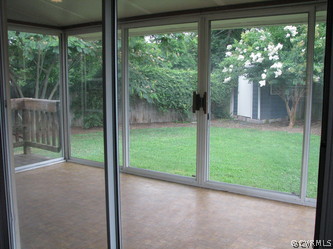 9802 Capri Road Henrico, VA 23229 - Photo 8 of 13 Gallery Image 8