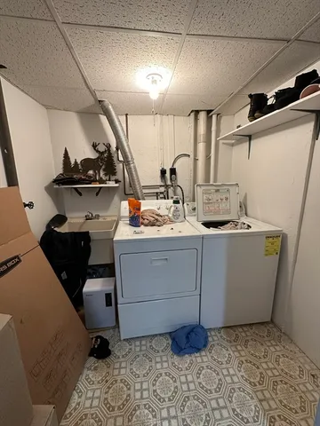 $3,300 | 2249 Commonwealth Avenue, Unit 2249, Newton, MA 02466