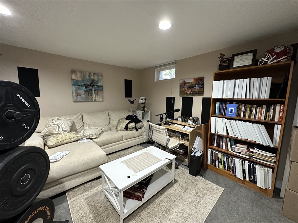 2249 Commonwealth Avenue, Unit 2249 Newton, MA 02466 - Photo 15 of 17