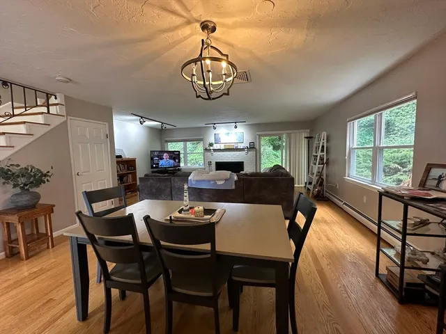 $3,300 | 2249 Commonwealth Avenue, Unit 2249, Newton, MA 02466