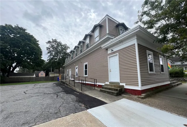 $2,850 | 9 Turner Avenue, Unit 1, East Providence, RI 02915