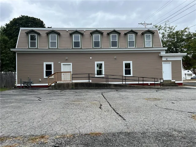$2,850 | 9 Turner Avenue, Unit 1, East Providence, RI 02915