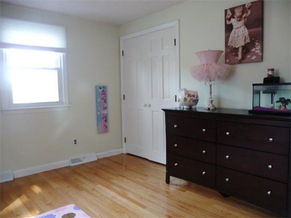 20 Greenwood Road Sharon, MA 02067 - Photo 15 of 20 Gallery Image 15