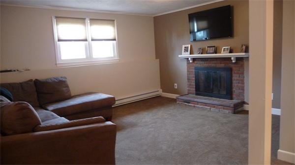 20 Greenwood Road Sharon, MA 02067 - Photo 7 of 20 Gallery Image 7