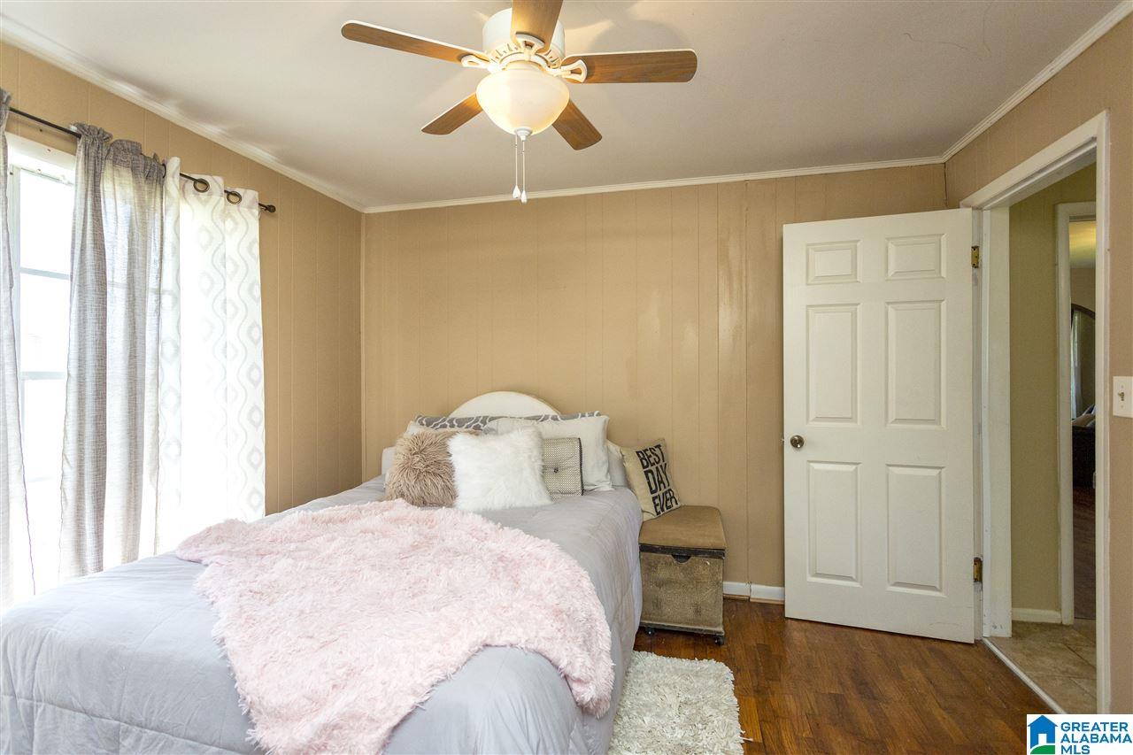 106 Dexter Avenue Bessemer, AL 35023 - Photo 8 of 34