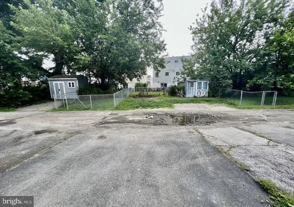 $2,050 | 937 Grant Road, Folcroft, PA 19032