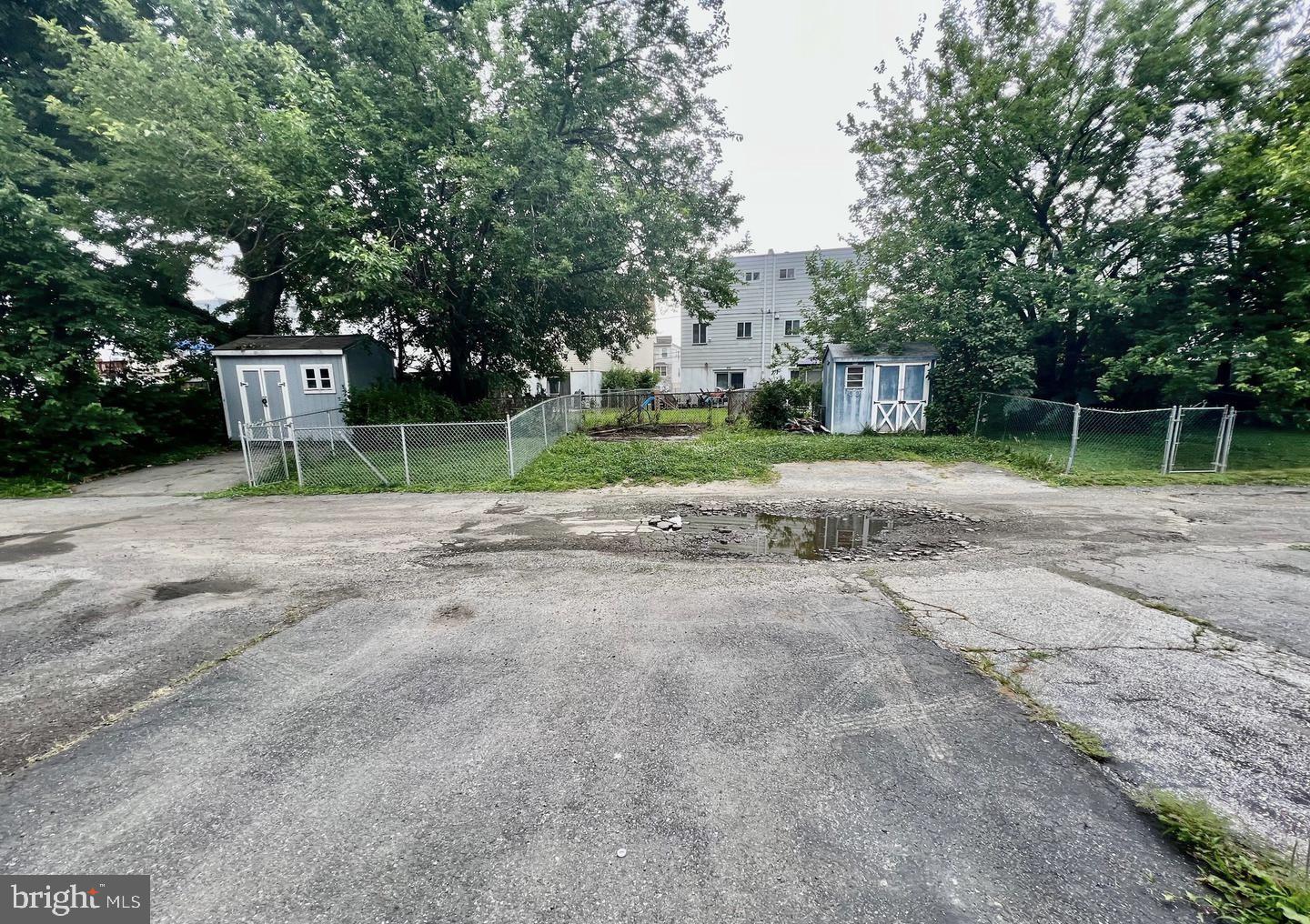 937 Grant Road Folcroft, PA 19032 - Photo 10 of 17 Off Street Parking