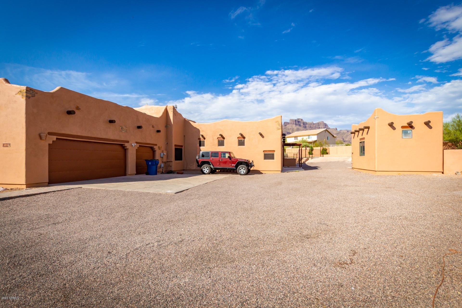 123 South Roadrunner Road Apache Junction, AZ 85119 - Photo 3 of 87 0044-Roadrunner 44