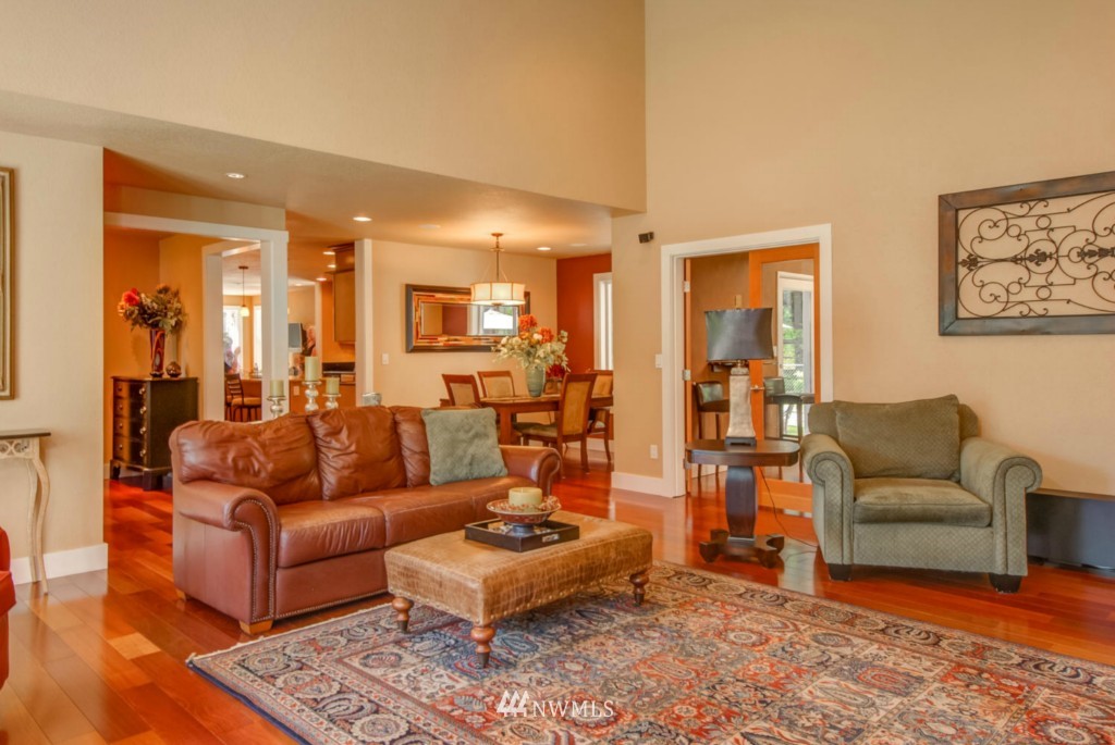 14301 166th Place Southeast Renton, WA 98059 - Photo 3 of 15