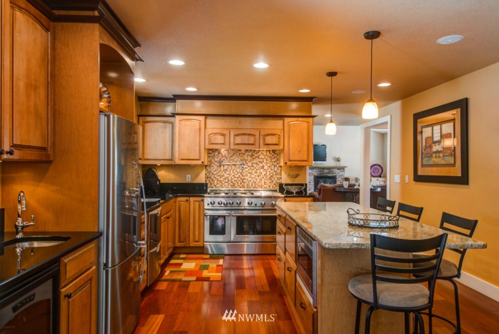 14301 166th Place Southeast Renton, WA 98059 - Photo 6 of 15