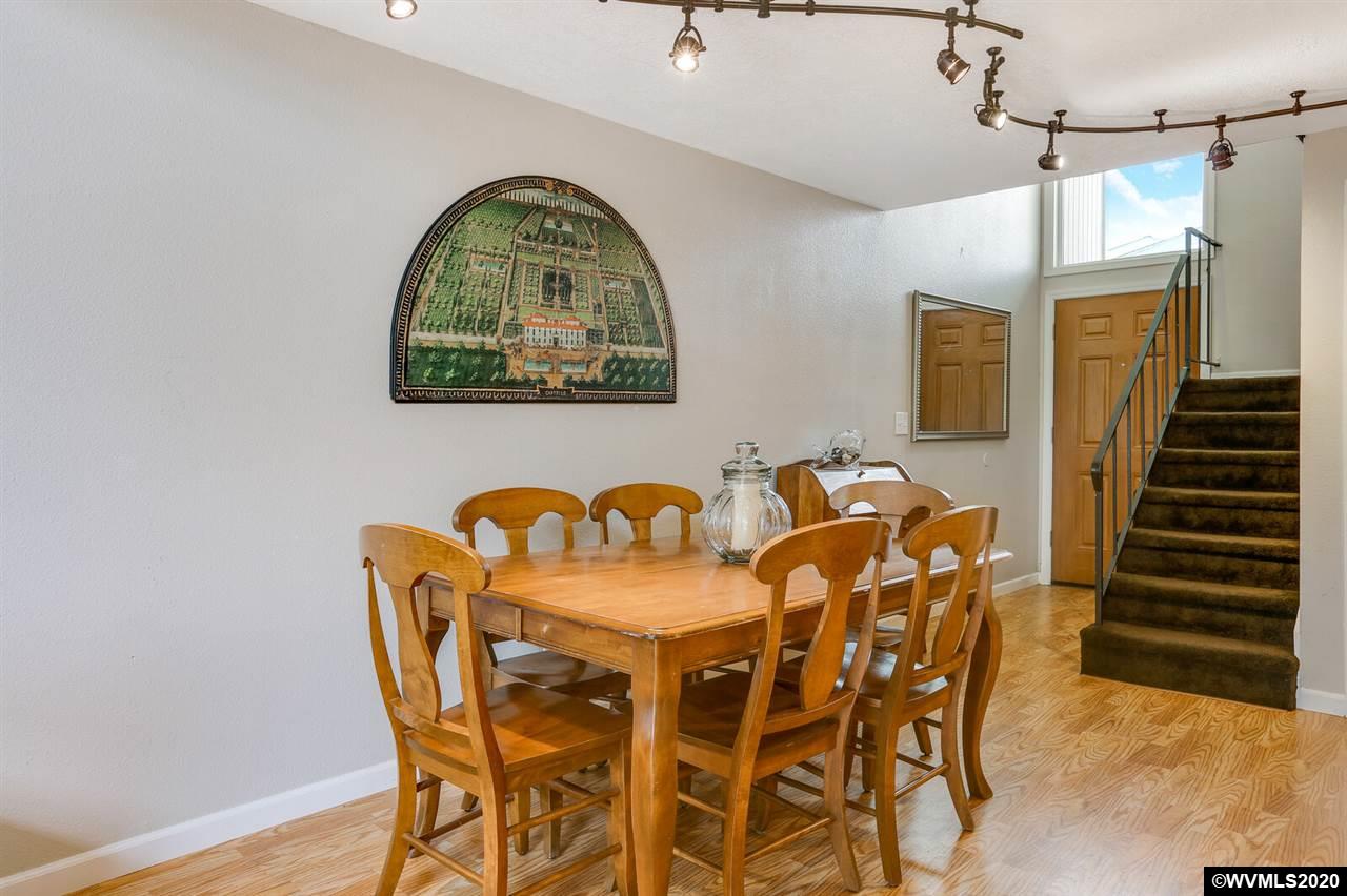 3756 Auburn Road Northeast Salem, OR 97301 - Photo 9 of 23 Gallery Image 9
