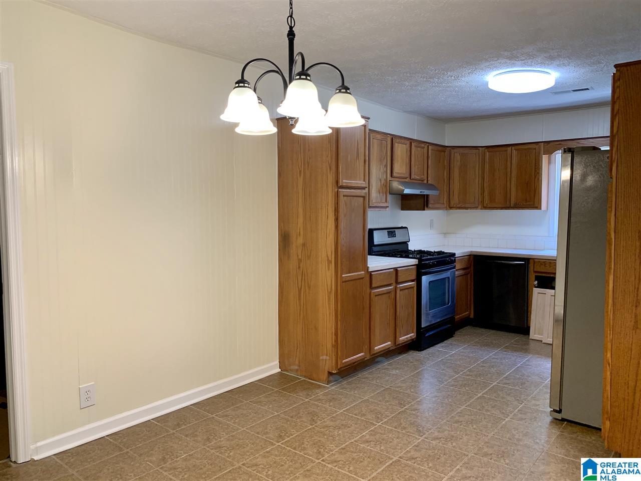 115 Rhodes Road Oxford, AL 36203 - Photo 7 of 27