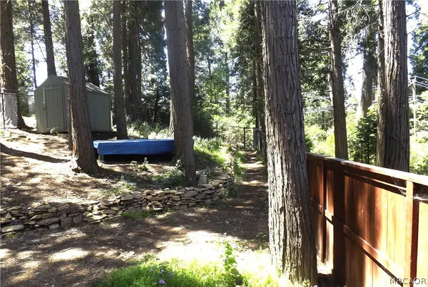 $380,000 | 590 Lane's End Trail, Crestline, CA 92325