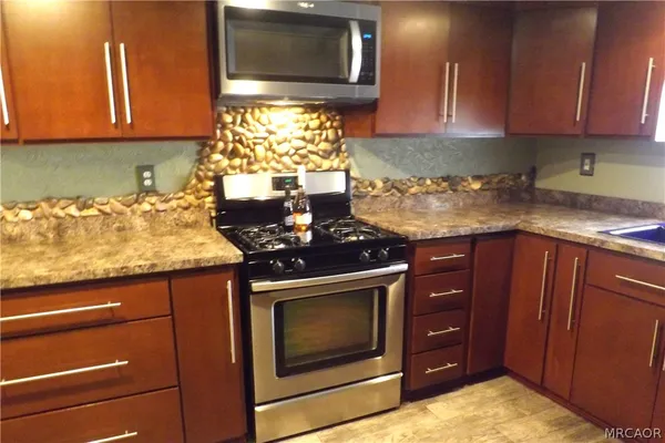 $380,000 | 590 Lane's End Trail, Crestline, CA 92325
