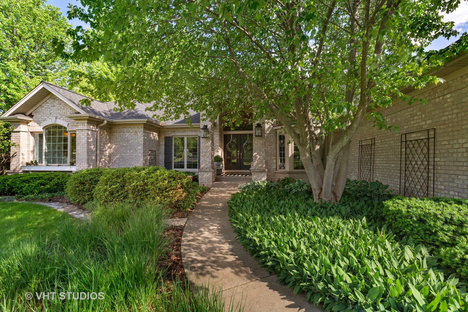 38W315 Henricksen Road St. Charles, IL 60175 - Photo 2 of 49