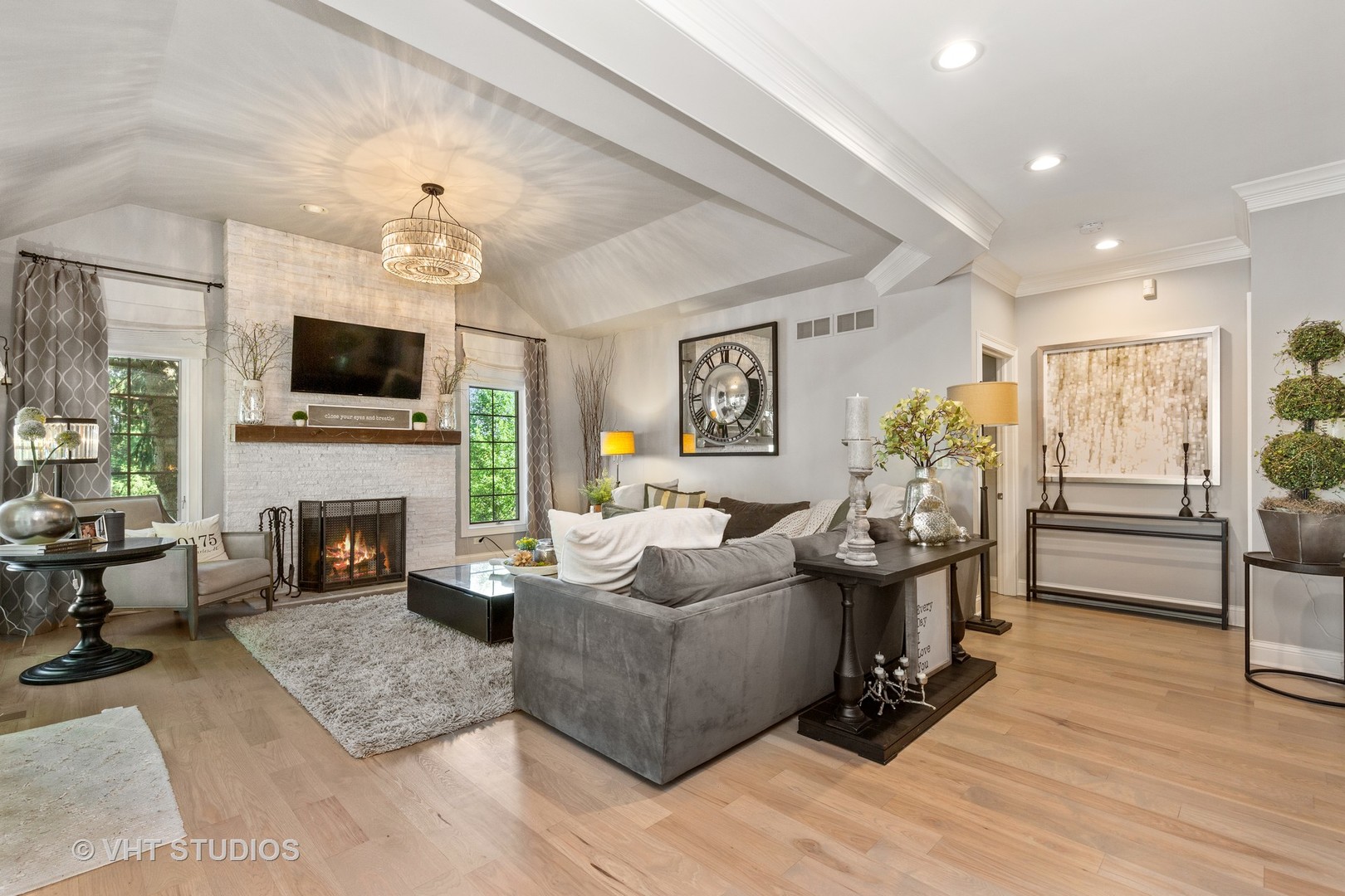 38W315 Henricksen Road St. Charles, IL 60175 - Photo 13 of 49