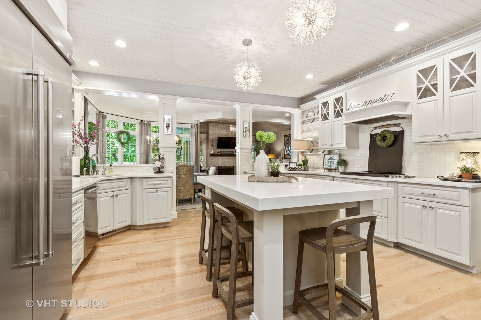 38W315 Henricksen Road St. Charles, IL 60175 - Photo 10 of 49