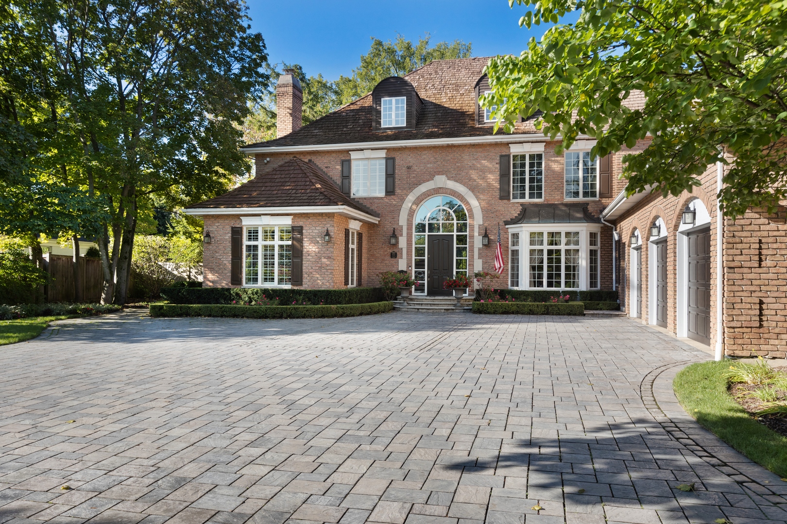 856 Sheridan Road Winnetka, IL 60093 - Photo 2 of 54
