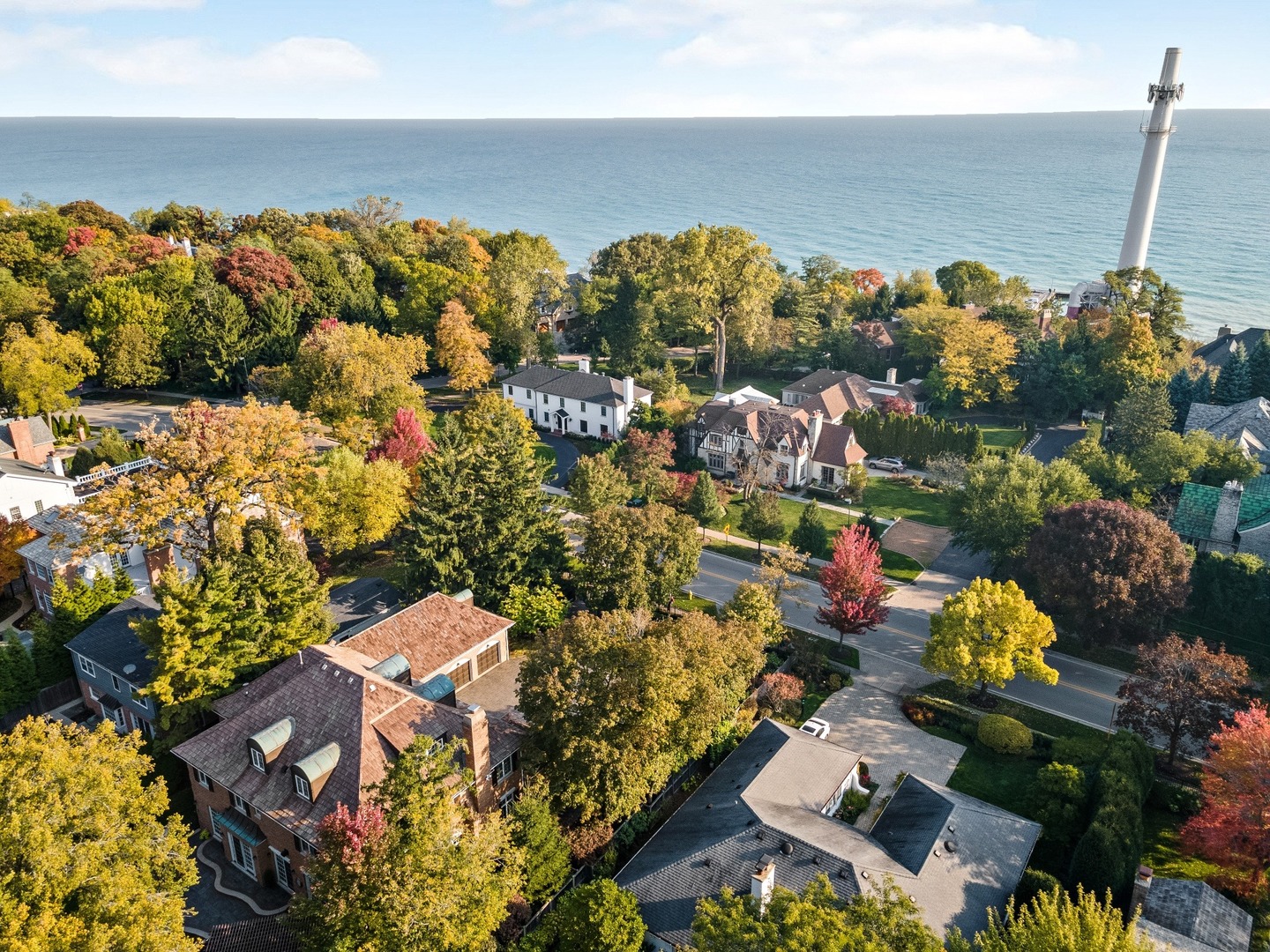 856 Sheridan Road Winnetka, IL 60093 - Photo 11 of 54