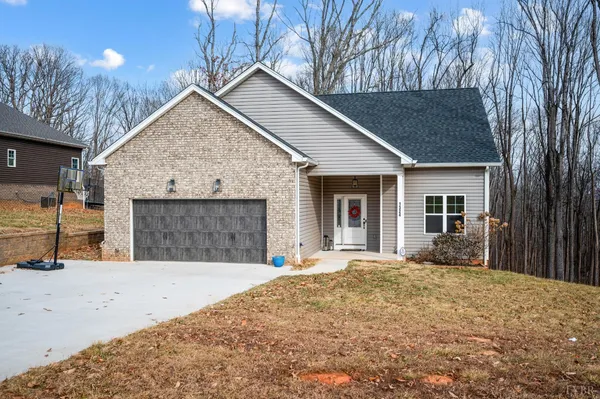 $479,900 | 1324 Gladden Circle, Forest, VA 24551