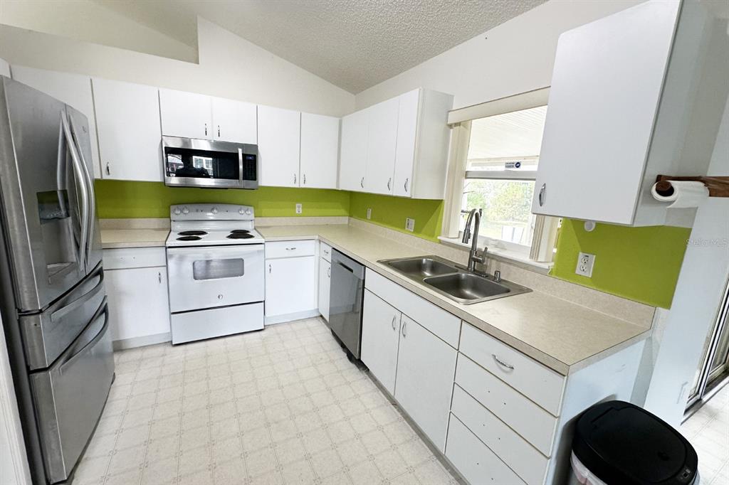 57 Botany Lane Palm Coast, FL 32137 - Photo 2 of 22