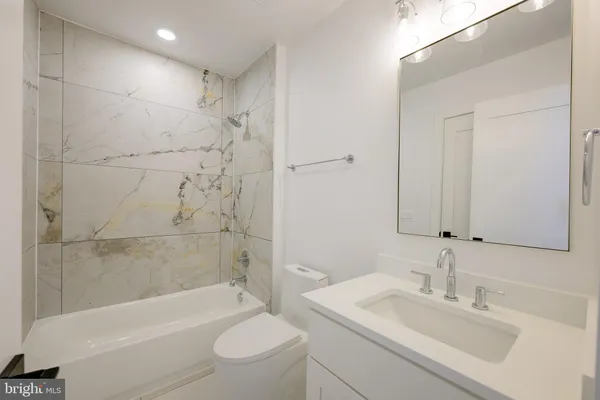 $3,500 | 4347 Harrison Street Northwest, Unit 3, Washington, DC 20015