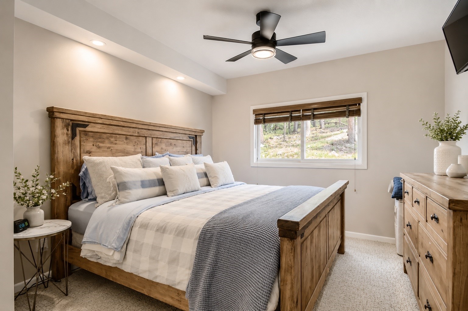 10500 Ryan Gulch Road, Unit J103 Silverthorne, CO 80498 - Photo 16 of 24