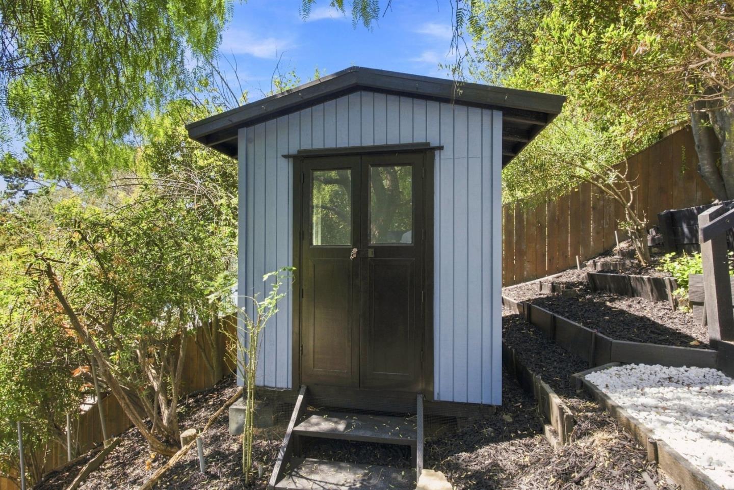 5915 Rincon Drive Oakland, CA 94611 - Photo 37 of 41 Gallery Image 37