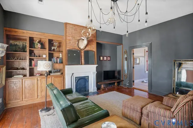 $299,950 | 243 High Street, Petersburg, VA 23803