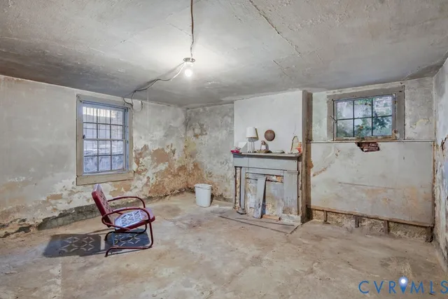 $299,950 | 243 High Street, Petersburg, VA 23803