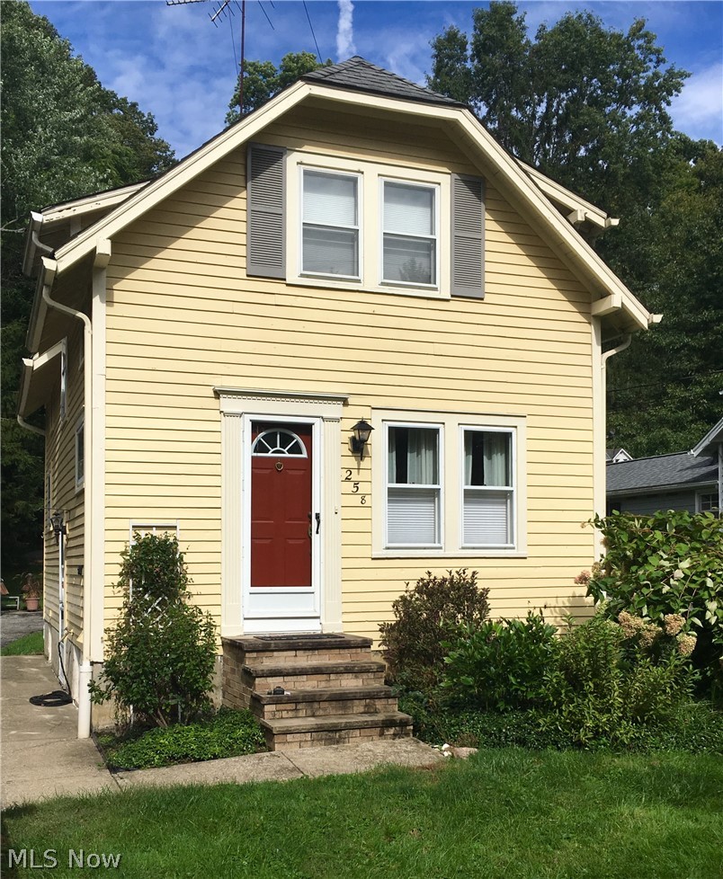 258 Miles Road Chagrin Falls, OH 44022 - Photo 1 of 20 Gallery Image 1