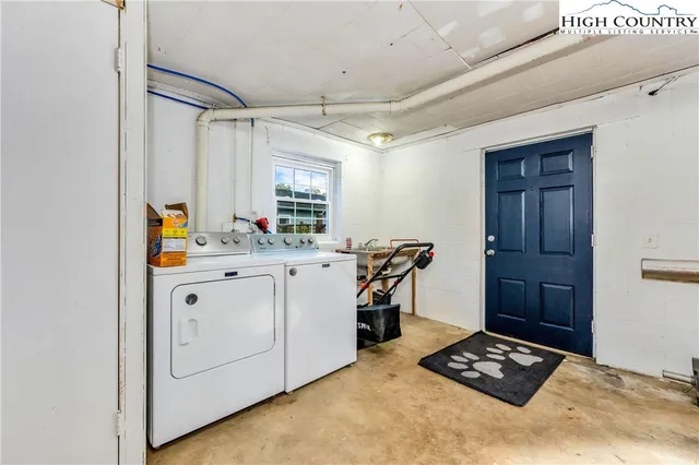 a view of a storage & utility room