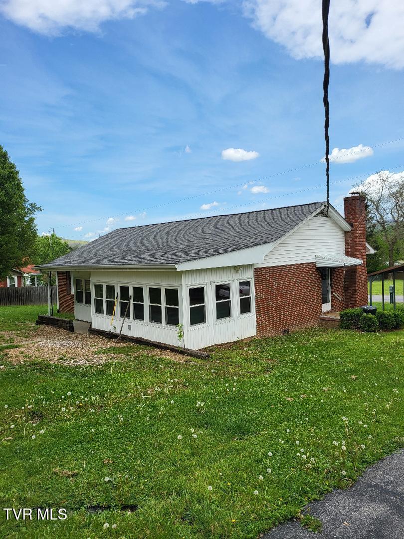 117 Tyler Street Erwin, TN 37650 - Photo 13 of 15 tyler back