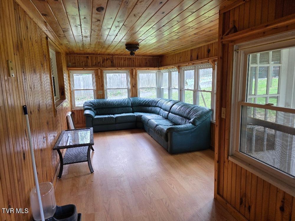 tyler sunroom 2