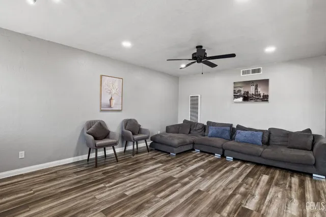 $309,999 | Undisclosed Address, Bakersfield, CA 93308