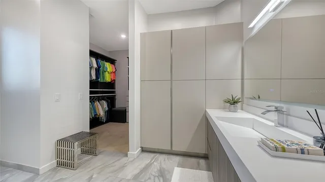 $7,900,000 | 1540 Hillview Drive, Sarasota, FL 34239