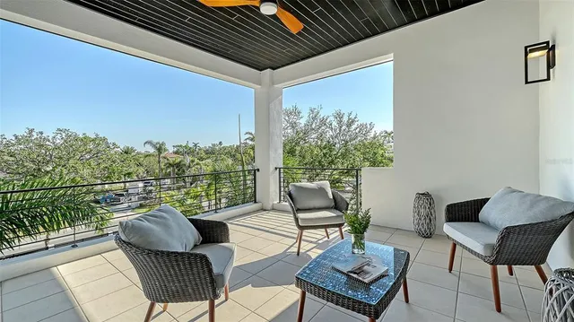 $7,900,000 | 1540 Hillview Drive, Sarasota, FL 34239