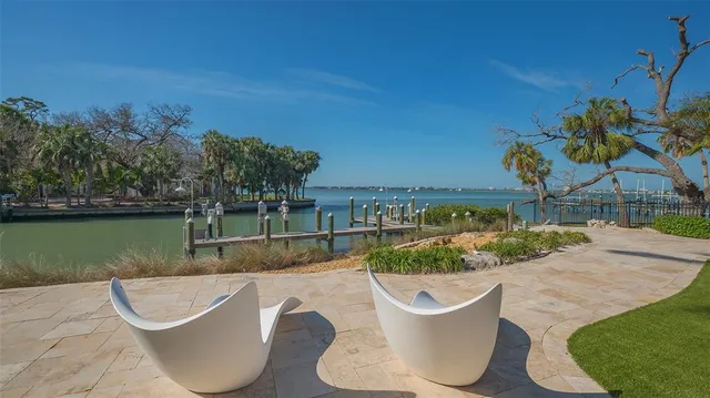 $7,900,000 | 1540 Hillview Drive, Sarasota, FL 34239