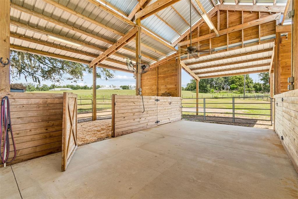 17345 Sweetwater Road Dade City, FL 33523 - Photo 24 of 77