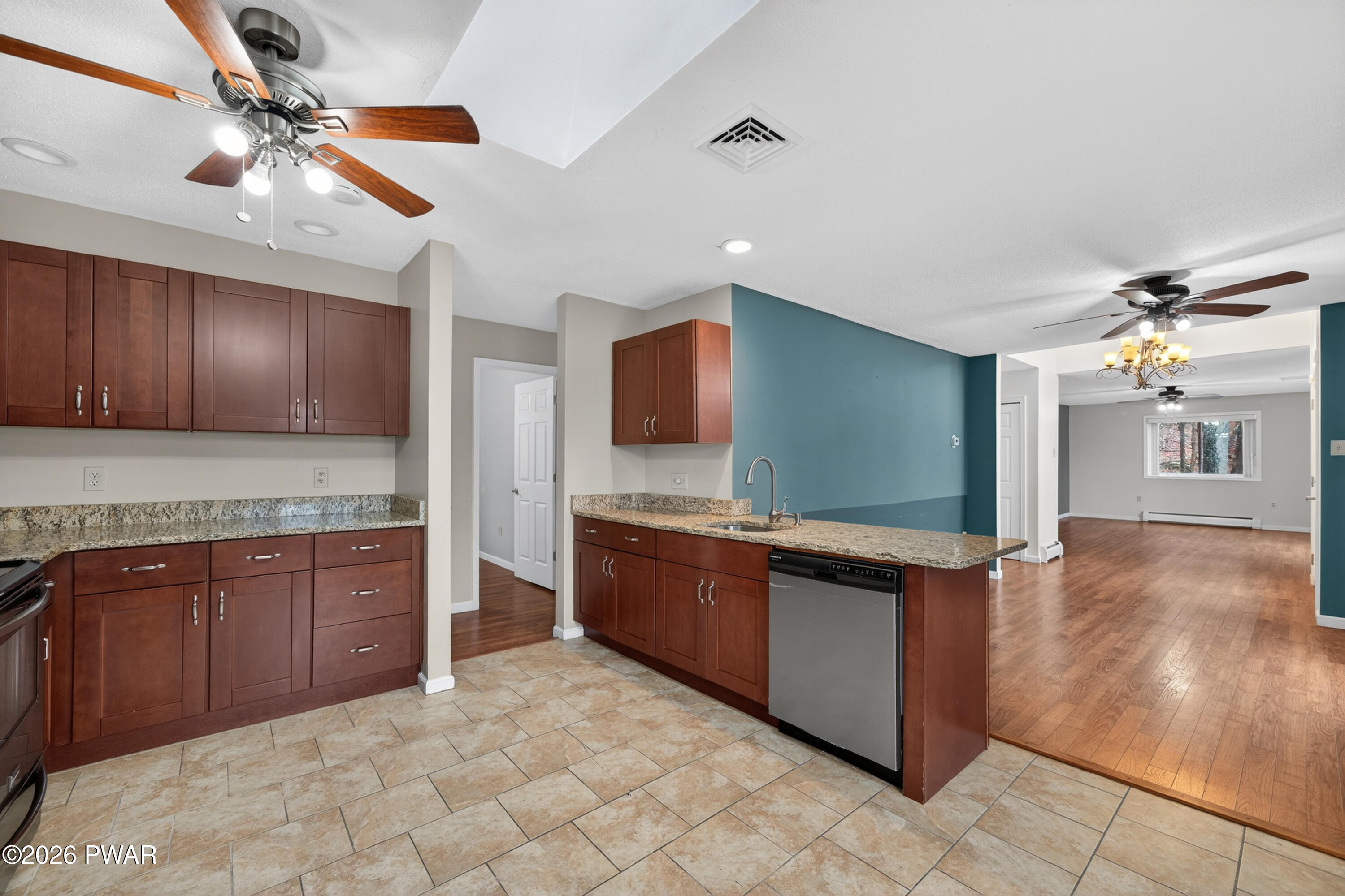 163 Radcliff Road Bushkill, PA 18324 - Photo 19 of 46