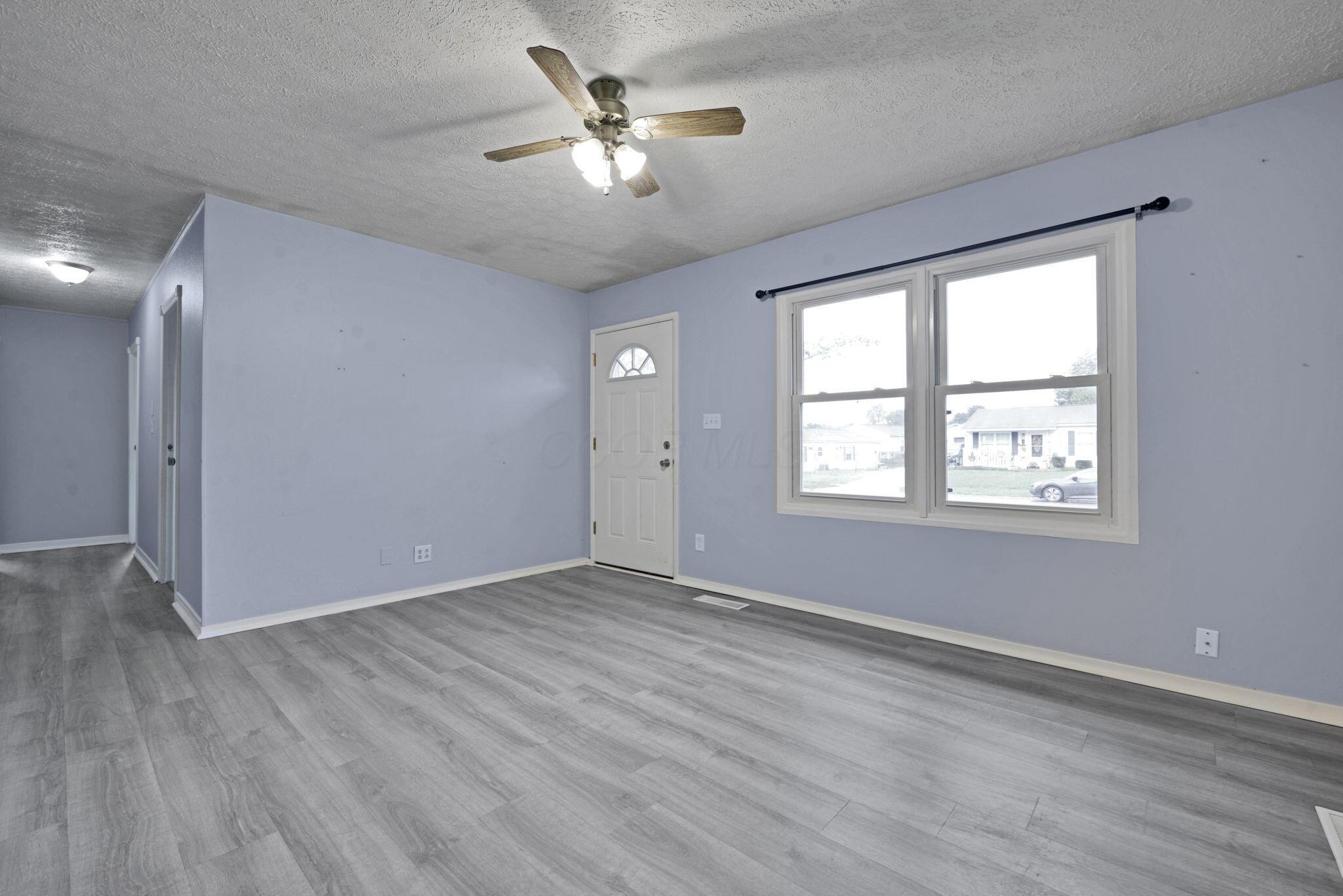 488 Ridgefield Road Newark, OH 43055 - Photo 5 of 25 9-web-or-mls-488-ridgefield-rd