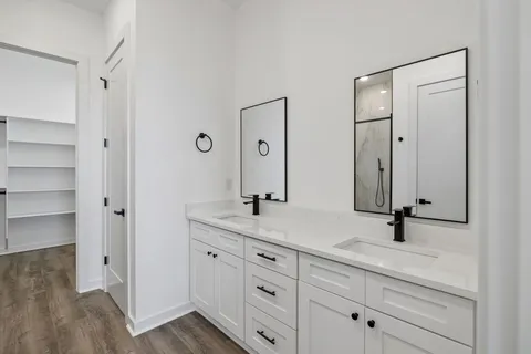 $870,000 | 1629 Boxwood Drive, Nashville, TN 37211