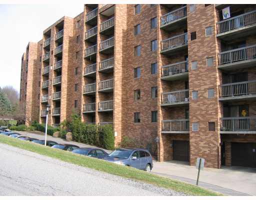 1500 Cochran Road, Unit 414 Pittsburgh, PA 15243 - Photo 1 of 8 Exterior Front.