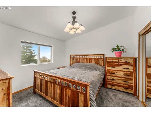 $1,400,000 | 1670 Grouse Butte Lane, Roseburg, OR 97470