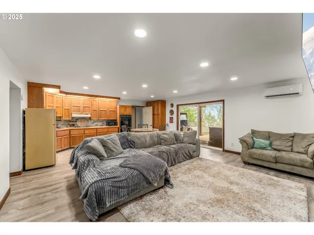 $1,400,000 | 1670 Grouse Butte Lane, Roseburg, OR 97470