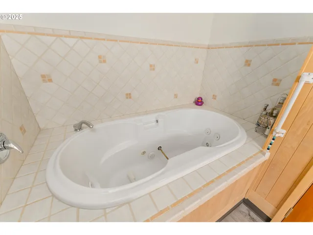 $1,400,000 | 1670 Grouse Butte Lane, Roseburg, OR 97470